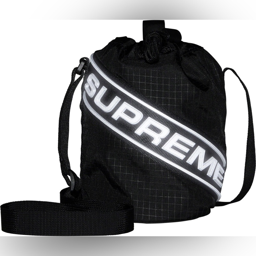 Supreme Small Cinch Pouch - Black *authentic in original packaging*